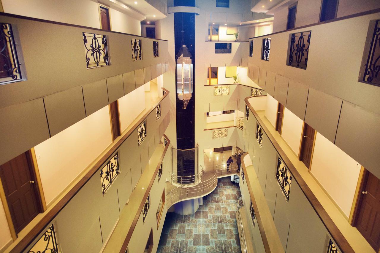 Hotel Rainbow Suites Kannur Exterior photo