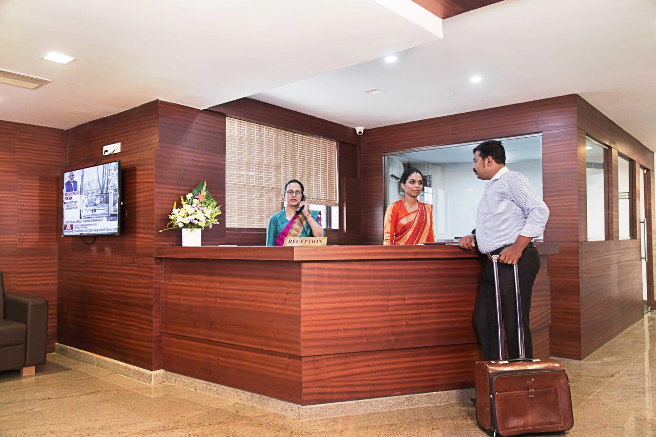 Hotel Rainbow Suites Kannur Exterior photo